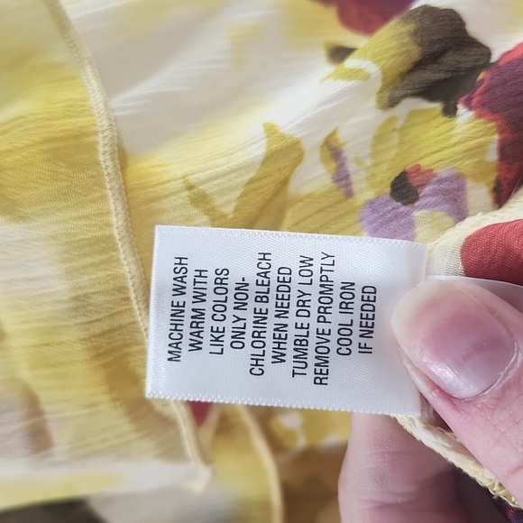 Apt 9 yellow floral top with elegant cascading top in size XL - Picture 7 of 7